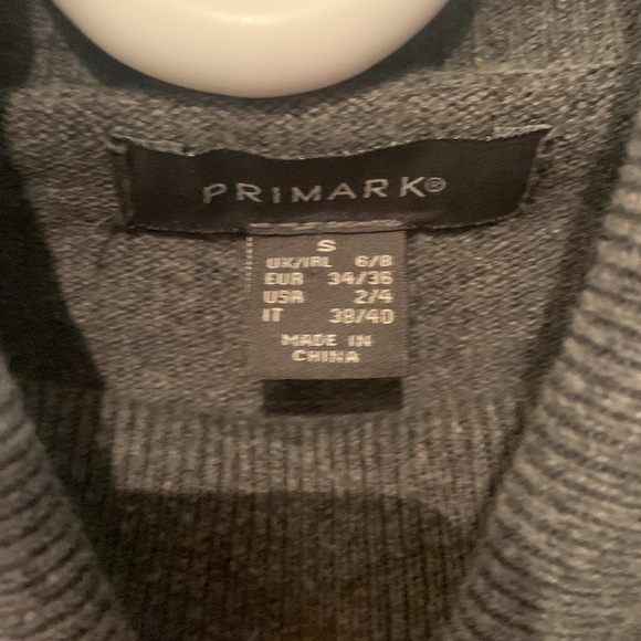 Stylish Primark Grey Wool Turtleneck Sweater w/ ribbed arms for extra warmth 😍 - Picture 2 of 6